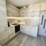 Leisure In A Flower Sea Apartment, Lazur 아파트